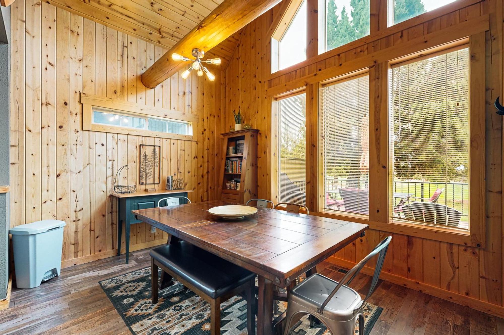Eagle Crest Elegance Villa Редмънд Екстериор снимка